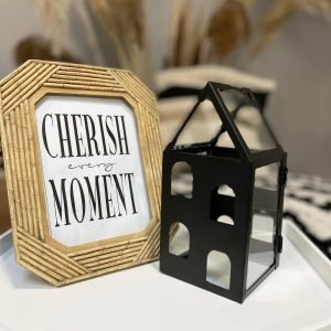 Laterna mājiņas formā