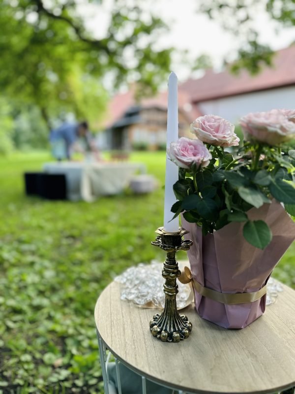 Svečturis ar vecinātu efektu