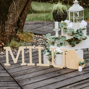 Kazudekoresana.lv - dekorēšana ar personalīzētu uzrakstu