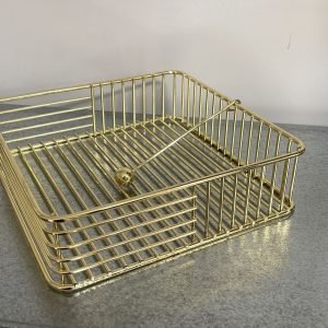 Metāla dekors - grozs