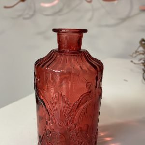 Sarkans dekanteris / vāze