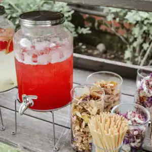 Stikla burka dzērieniem ar krāniņu un statīvu 5l tilpums