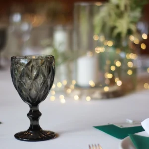 Tumši zila stikla glāze ūdenim vai vīnam 250ml