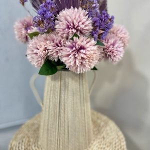 Liela stikla vāze ar dekoratīvu tekstila apdari